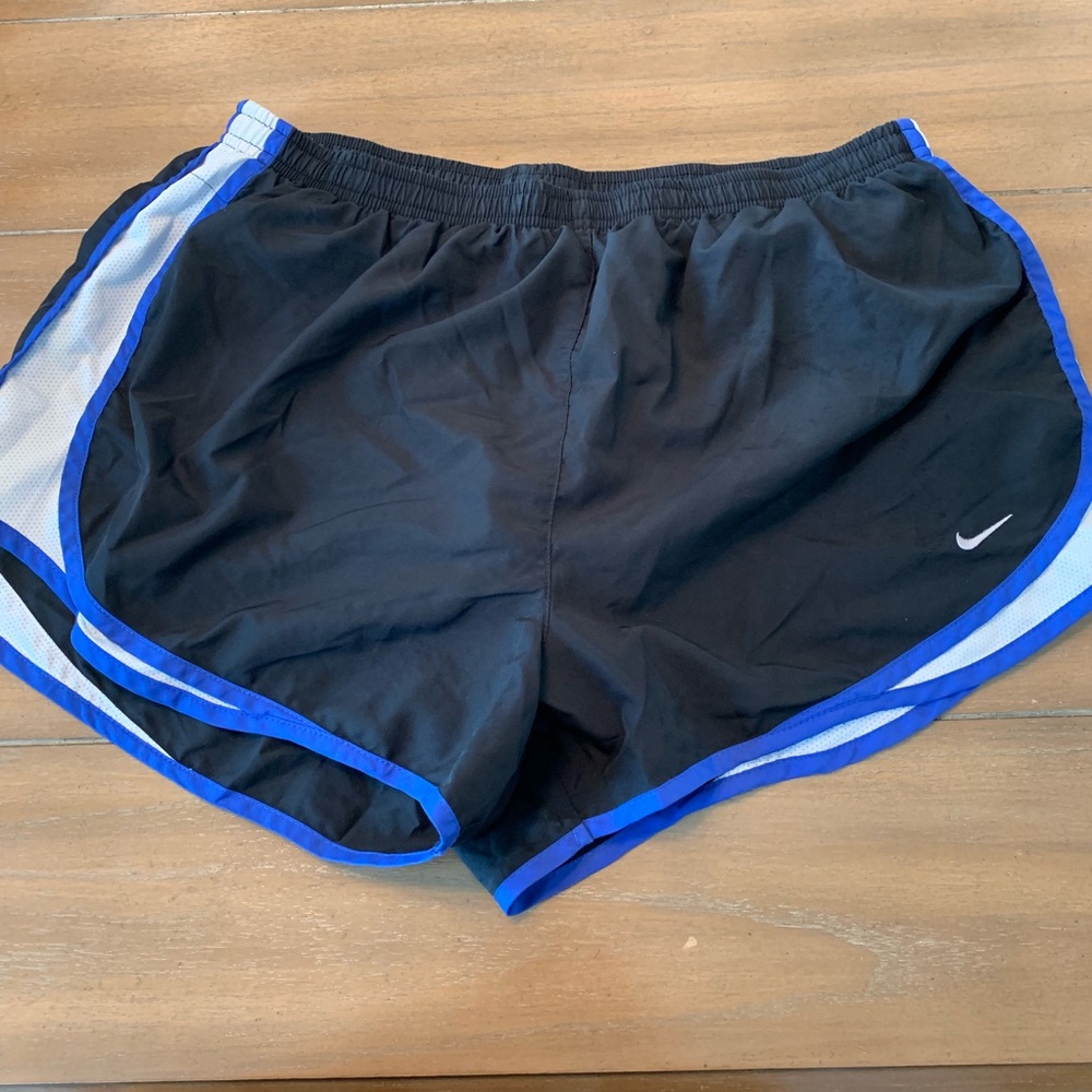 Nike Dri-Fit shots size XL